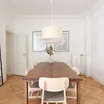 2br Oasis In The Heart Of Cph *
