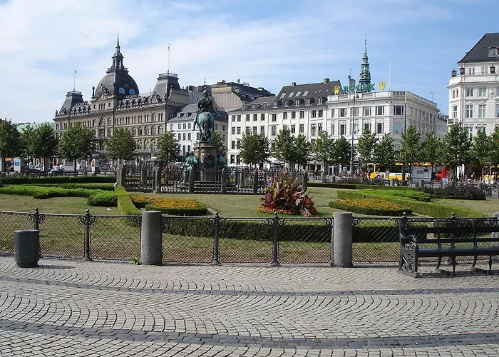 2br Oasis In The Heart Of Cph Apartman